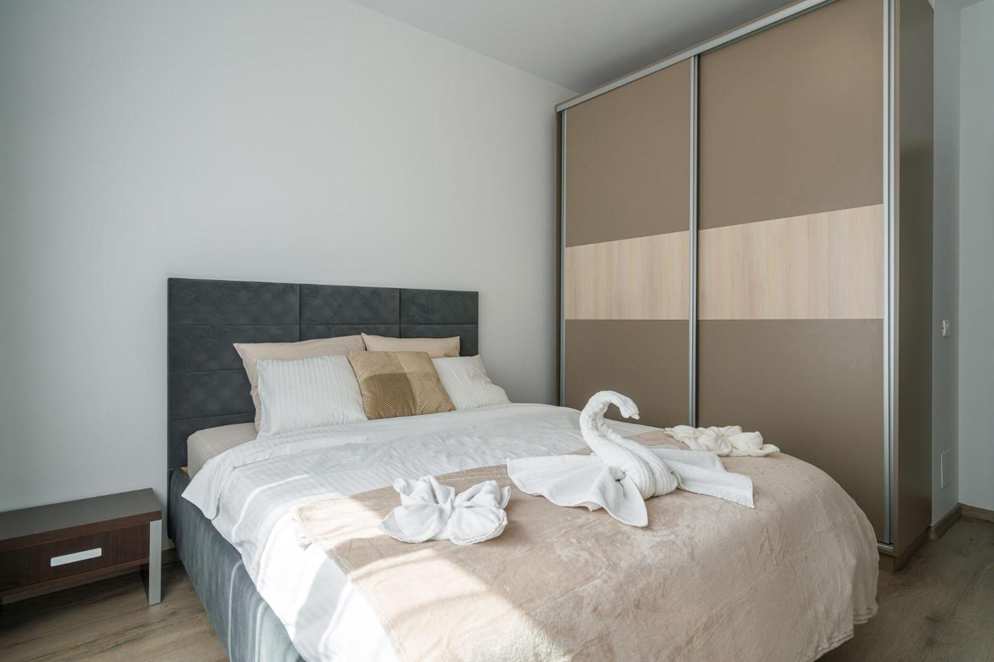Politehnica Deluxe Apartment Boekarest Buitenkant foto